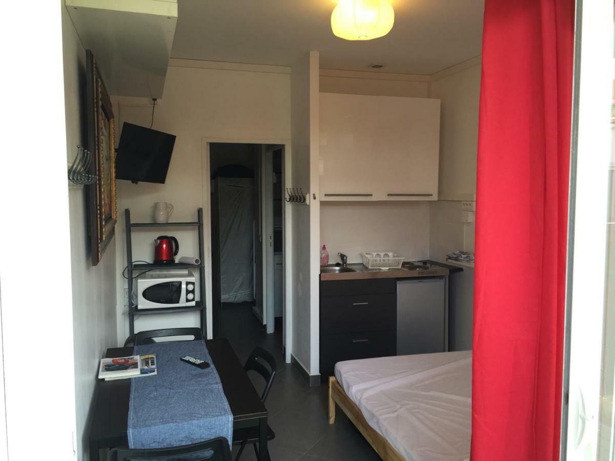 Asklan Apartment Bormes-les-Mimosas Bagian luar foto